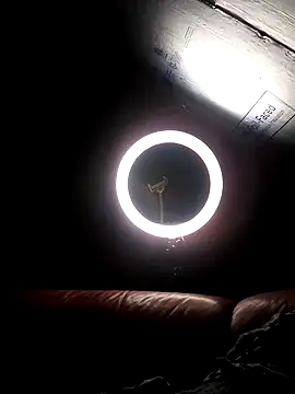 Snapshot of fitguy7124u chatting on 11.26.25 fitguy7124u online show from 11.26.25