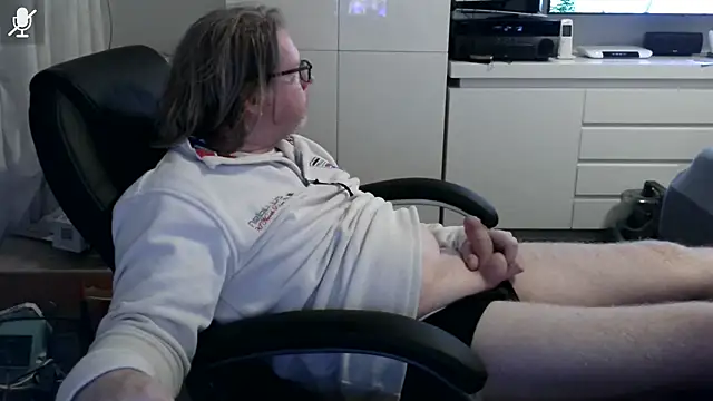 Snapshot of VSteph chatting on 02.04.26 VSteph online show from 02.04.26