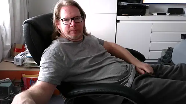 Snapshot of VSteph chatting on 02.15.26 VSteph online show from 02.15.26