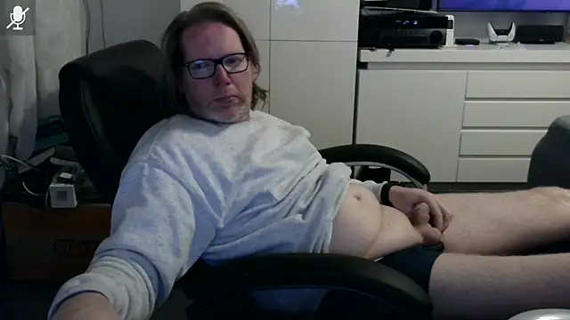 Snapshot of VSteph chatting on 04.20.26 VSteph online show from 04.20.26