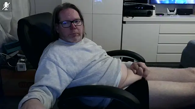 Snapshot of VSteph chatting on 04.28.26 VSteph online show from 04.28.26