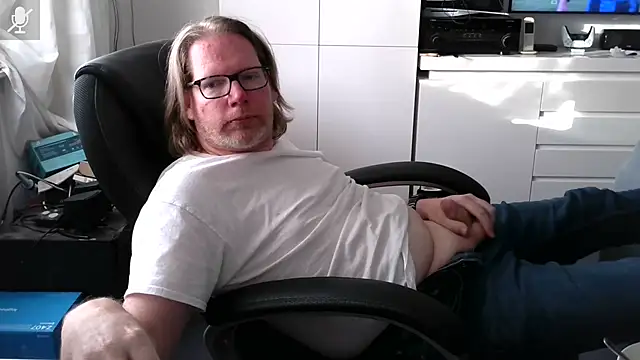 Snapshot of VSteph chatting on 05.08.26 VSteph online show from 05.08.26
