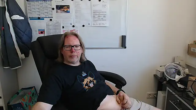 Snapshot of VSteph chatting on 05.26.26 VSteph online show from 05.26.26