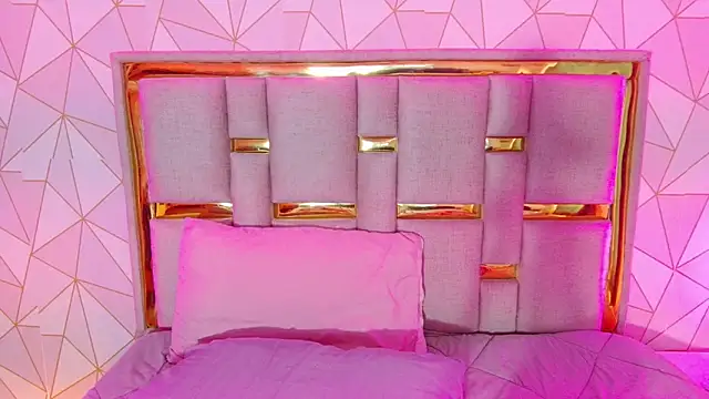 nina carther online show from 04.18.26