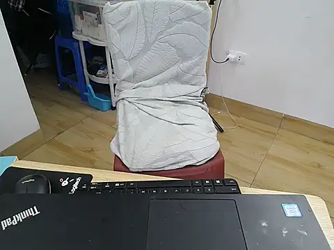 Snapshot of Asian_girl19 chatting on 11.28.25 Asian girl19 online show from 11.28.25