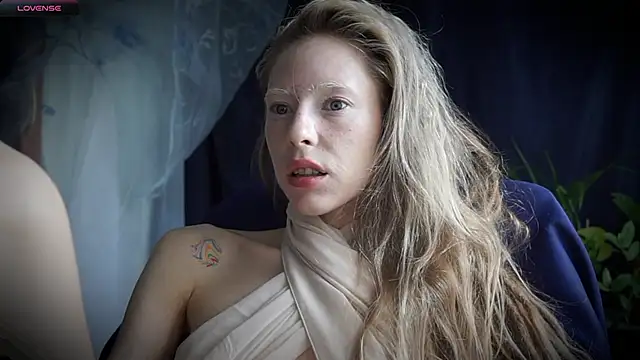  Phantom thread  online show from 06.06.26
