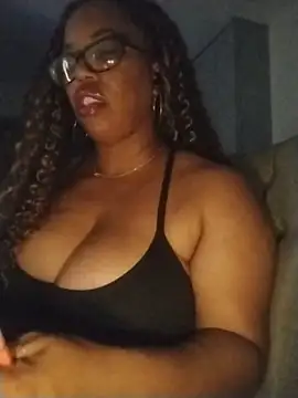 KittyKayla online show from 11.13.25