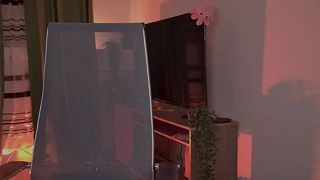 EllieCutes online show from 05.25.26