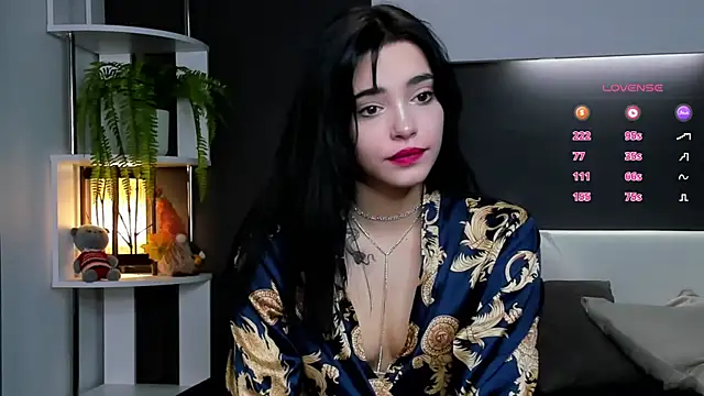 Snapshot of WildaBendell chatting on 01.18.25 WildaBendell online show from 01.18.25