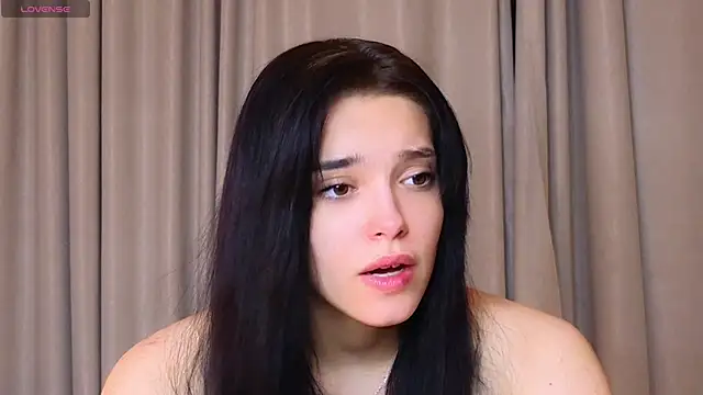 Snapshot of WildaBendell chatting on 02.12.25 WildaBendell online show from 02.12.25