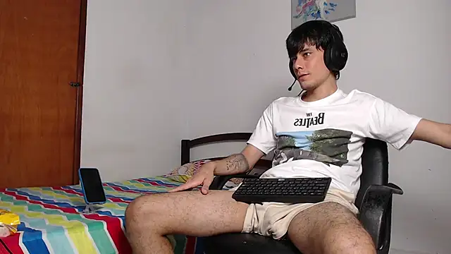 Huge latin cock online show from 12.17.24