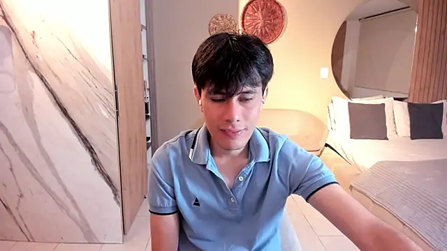 Huge latin cock online show from 02.17.25