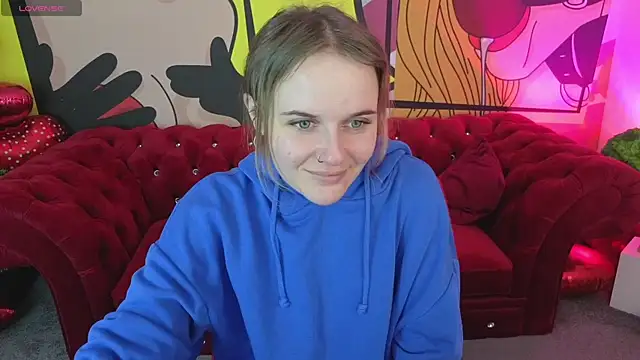 MaribelRiverr  online show from 04.17.26