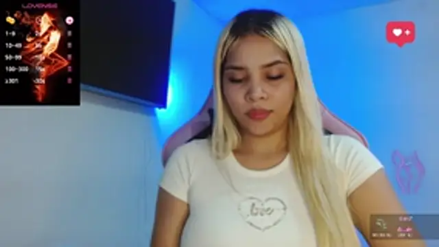 Snapshot of Mitsuka_Sojii chatting on 10.31.25 Mitsuka Sojii online show from 10.31.25