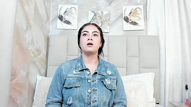 Jaslyn  Smith online show from 09.30.25