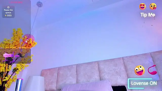 KimVelezz online show from 02.27.25