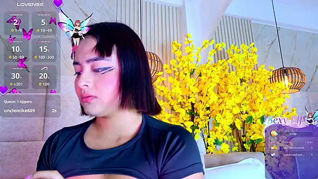 KimVelezz online show from 05.18.26