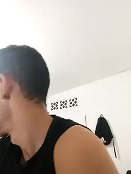 Snapshot of Juan_Vas chatting on 03.05.25 Juan Vas online show from 03.05.25