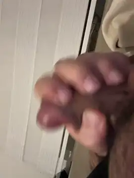 Snapshot of derFickerali chatting on 12.25.24 derFickerali online show from 12.25.24