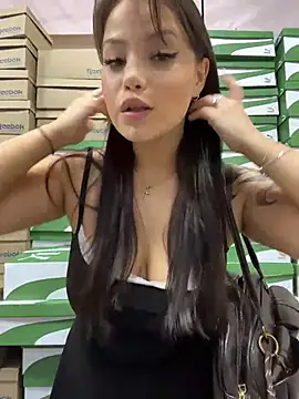 Chloe  Moon online show from 06.10.26