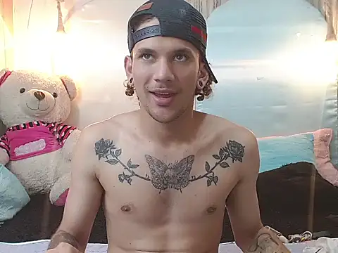 tylor boy online show from 11.25.25