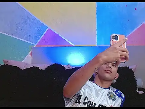 tylor boy online show from 02.22.26