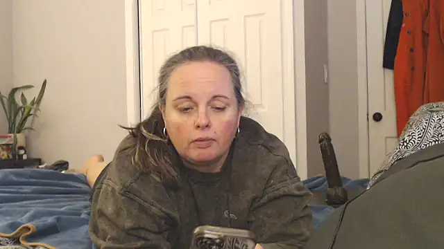 LauLauPAWG online show from 04.03.26