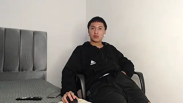 Snapshot of alex-lover chatting on 01.30.25 alex-lover online show from 01.30.25