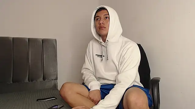 Snapshot of alex-lover chatting on 02.19.25 alex-lover online show from 02.19.25