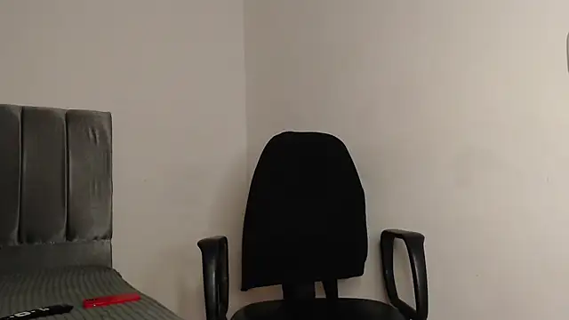 Snapshot of alex-lover chatting on 03.19.25 alex-lover online show from 03.19.25