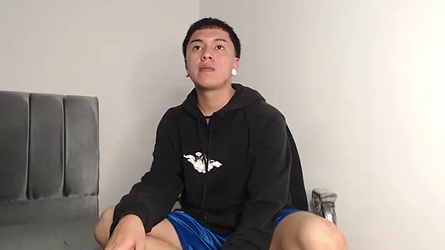 Snapshot of alex-lover chatting on 10.09.25 alex-lover online show from 10.09.25