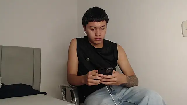 alex-lover online show from 04.10.26