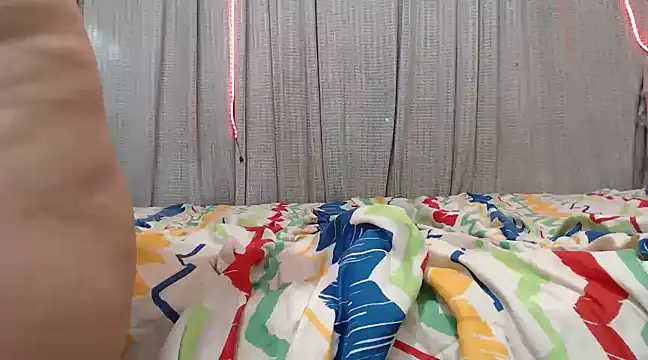 Snapshot of mom_son_dirty chatting on 02.26.25 mom son dirty online show from 02.26.25