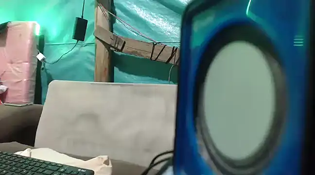 Snapshot of mom_son_dirty chatting on 03.08.25 mom son dirty online show from 03.08.25