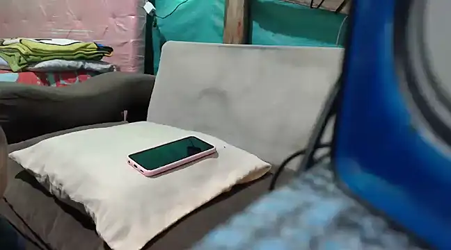 Snapshot of mom_son_dirty chatting on 03.11.25 mom son dirty online show from 03.11.25