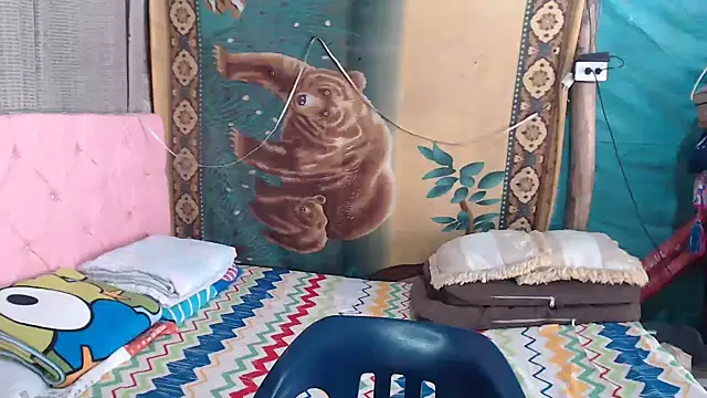 Snapshot of mom_son_dirty chatting on 11.05.25 mom son dirty online show from 11.05.25