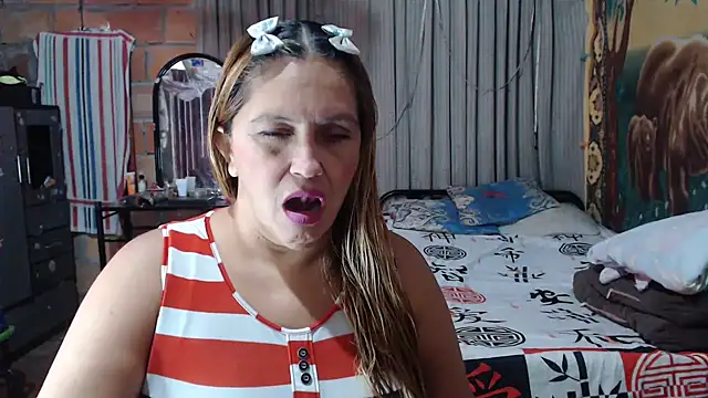 Snapshot of mom_son_dirty chatting on 02.03.26 mom son dirty online show from 02.03.26