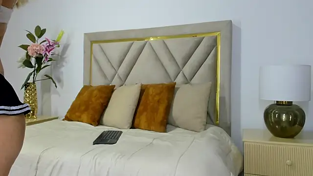 emily queen2 online show from 02.05.25