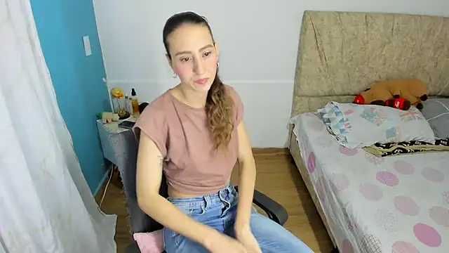 RachelJones  online show from 04.10.26