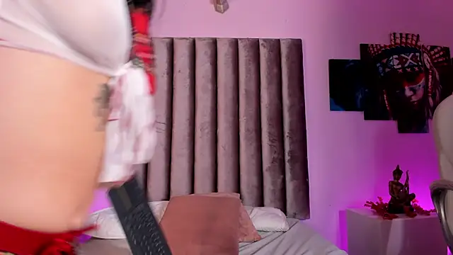 Isabella Flowers online show from 04.09.26