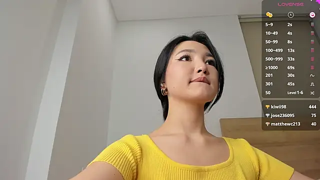 Snapshot of 1_love_8 chatting on 01.11.25 1 love 8 online show from 01.11.25