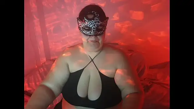 Snapshot of passionduo4 chatting on 03.20.25 passionduo4 online show from 03.20.25