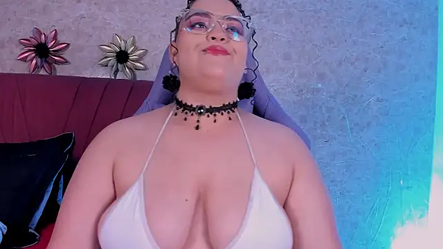 juli 2tyes online show from 01.18.26