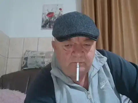 Snapshot of fullballs6 chatting on 12.20.24 fullballs6 online show from 12.20.24