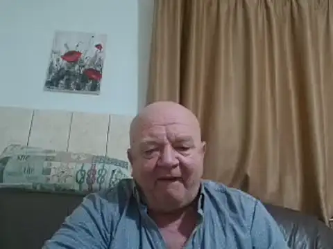 Snapshot of fullballs6 chatting on 12.28.24 fullballs6 online show from 12.28.24