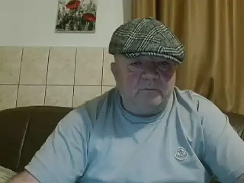 Snapshot of fullballs6 chatting on 01.08.25 fullballs6 online show from 01.08.25