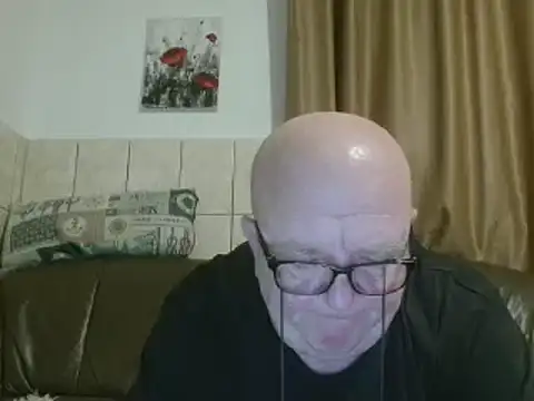 Snapshot of fullballs6 chatting on 01.14.25 fullballs6 online show from 01.14.25