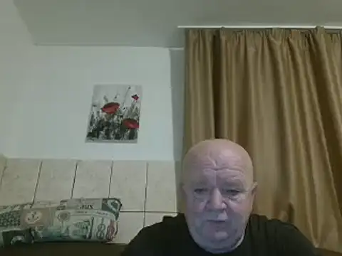 Snapshot of fullballs6 chatting on 01.21.25 fullballs6 online show from 01.21.25