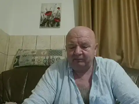 Snapshot of fullballs6 chatting on 01.30.25 fullballs6 online show from 01.30.25