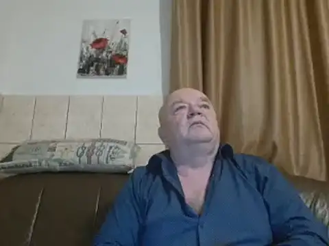 Snapshot of fullballs6 chatting on 02.03.25 fullballs6 online show from 02.03.25